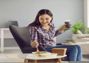 Həkim həzmi yaxşılaşdırmağa kömək edəcək qidaları sadalayıb