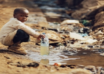 Afrikada yüz minlərlə uşaq qida çatışmazlığı yaşayır