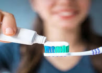 Yatmazdan əvvəl dişləri fırçalamamaq ürək xəstəliyi riskini artırır