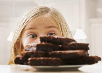 Uşaqlar hansı hallarda tünd şokolad yeyə bilər?