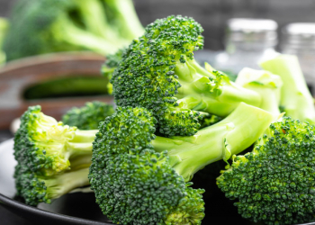 Qastroenteroloq: Brokoli ən sağlam tərəvəzdir