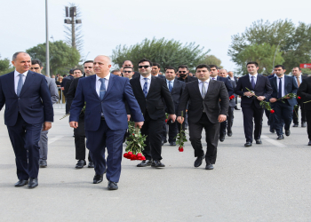 AQTA-nın kollektivi Zəfər parkını ziyarət edib