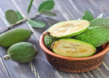 Feyxoa – təbii yod mənbəyi: kimlər bu meyvəni mütləq yeməlidir