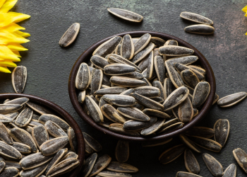 Günəbaxan toxumunda nə qədər kalori var?