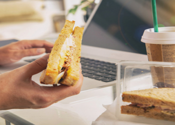 Stress zamanı niyə daha çox yeyirik?