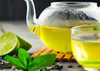 Limonla yaşıl çay içməyin faydaları