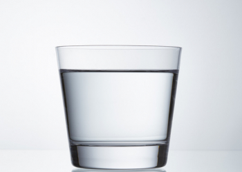 Həddindən artıq standartlar yoxdur: gündə 2 litr su içmək məcburi deyil