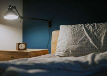 Yatarkən işıqlı otaq niyə ürək üçün təhlükəlidir?