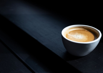 Qəhvədən düzgün istifadə ürəyi qoruyur: kardioloq vacib məsləhətlər verdi