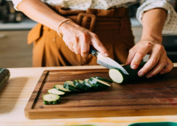 Alimlər torpaqdan zəhərli maddələri toplayan tərəvəzləri müəyyən edib