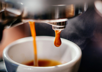 Qarnı ac ikən qəhvə içmək sağlamlığa zərər verə bilər