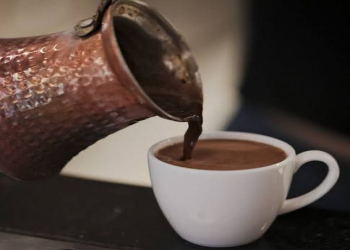 Türk qəhvəsinə bir qaşıq əlavə edin: Yağları əridir