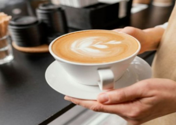 Oyanandan sonra əhvalı yüksəltməyin sadə yolu açıqlanıb