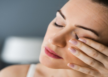 Gözlərdə sadə simptomlar təhlükəli xəstəliyin əlaməti ola bilər