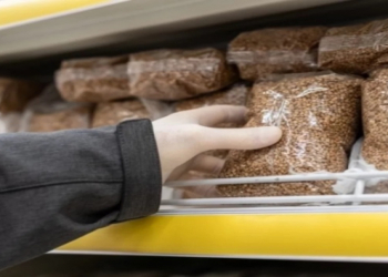 Yaşıl, yoxsa qəhvəyi? - Hansı qarabaşaq daha faydalı və dadlıdır