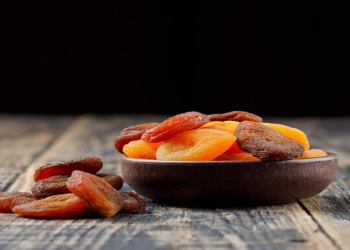 Quru meyvələri yumaq vacibdirmi?