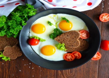 Yüksək xolesterin zamanı toyuq yumurtasından imtina etmək lazımdırmı?