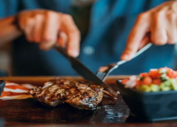 Diyetoloqlar xəbər verir: həddindən artıq zülalın sağlamlığa təsiri