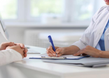 Onkoloq açıqladı: sağlam insanda da xərçəng yarana bilərmi?