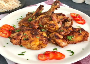 Toyuq döşü, yoxsa budu? – Hansı daha sağlam seçimdir?