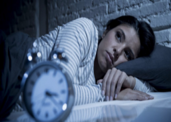 Nizamsız yuxu ürək tutması riskini artırır