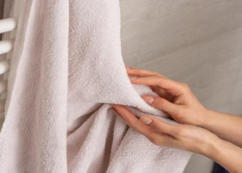 Ortaq dəsmallardan yoluxma riskləri: sağlamlıq üçün bunları edin