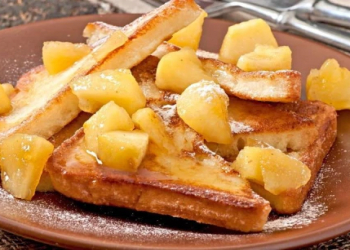 Şirin səhər ləzzəti: karamel və vanilli souslu fransız tostları
