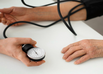 Yüksək təzyiqi azaltmağa kömək edən 4 məhsul hansılardır?