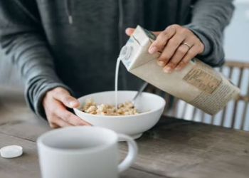 Sağlam hesab edilən müsli niyə təhlükəli ola bilər?