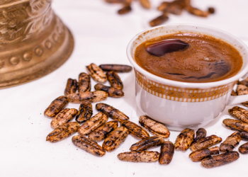 Xurma toxumu qəhvəsi