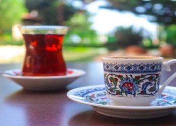 Hər gün qəhvə, yoxsa çay içmək daha faydalıdır?