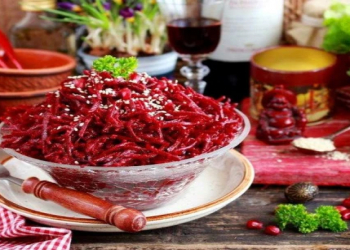 Beyin fəaliyyətini artıran və tromboz riskini azaldan faydalı salatlar