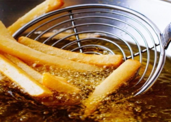 Restoranlarda diqqətli olun: Sağlamlığa zərər verə biləcək 5 gizli üsul