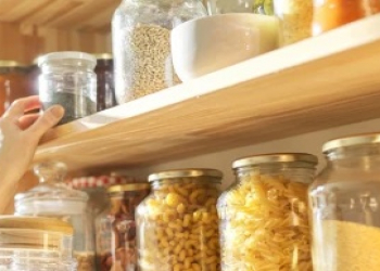 İllərlə saxlanıla bilən məhsullar – ev ehtiyatı üçün ideal seçimlər