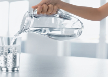 Səhər su içməyin gözlənilməz faydaları – mütəxəssislər sağlam vərdişi tövsiyə edir