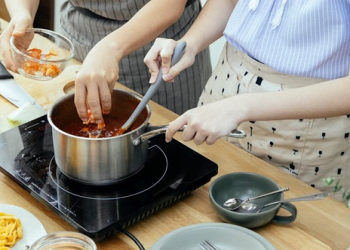 Mətbəxdə edilən 9 yayılmış səhv – dadı və faydanı belə itiririk