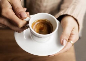 Həkim gündəlik təhlükəsiz qəhvə normasını açıqladı