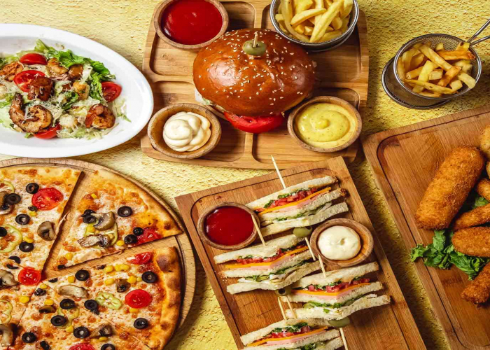 Məktəblərdə ultra-işlənmiş qidaların qadağan edilməsi müzakirə olunur