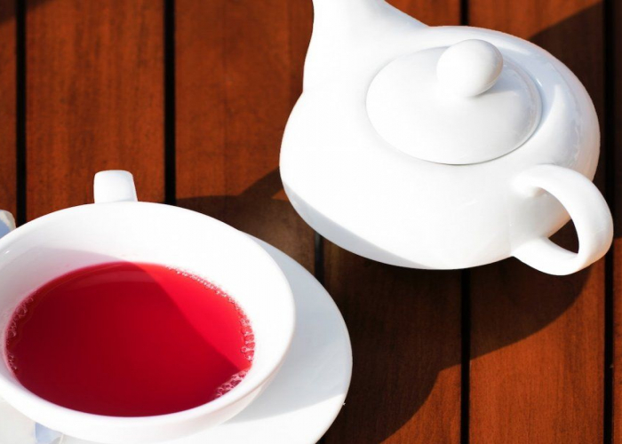 Hibiskus çayı yüksək təzyiqi aşağı salır