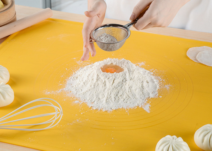 Xəmirin daha asan yayılması üçün nə etmək lazımdır?